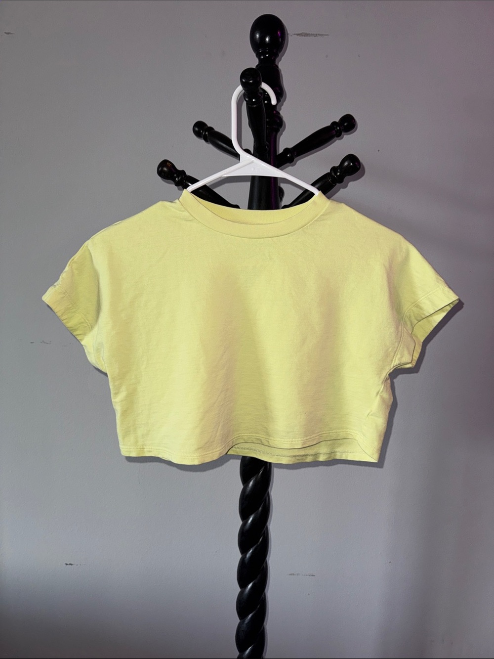 next Pale Yellow Cropped Tee 2.L2